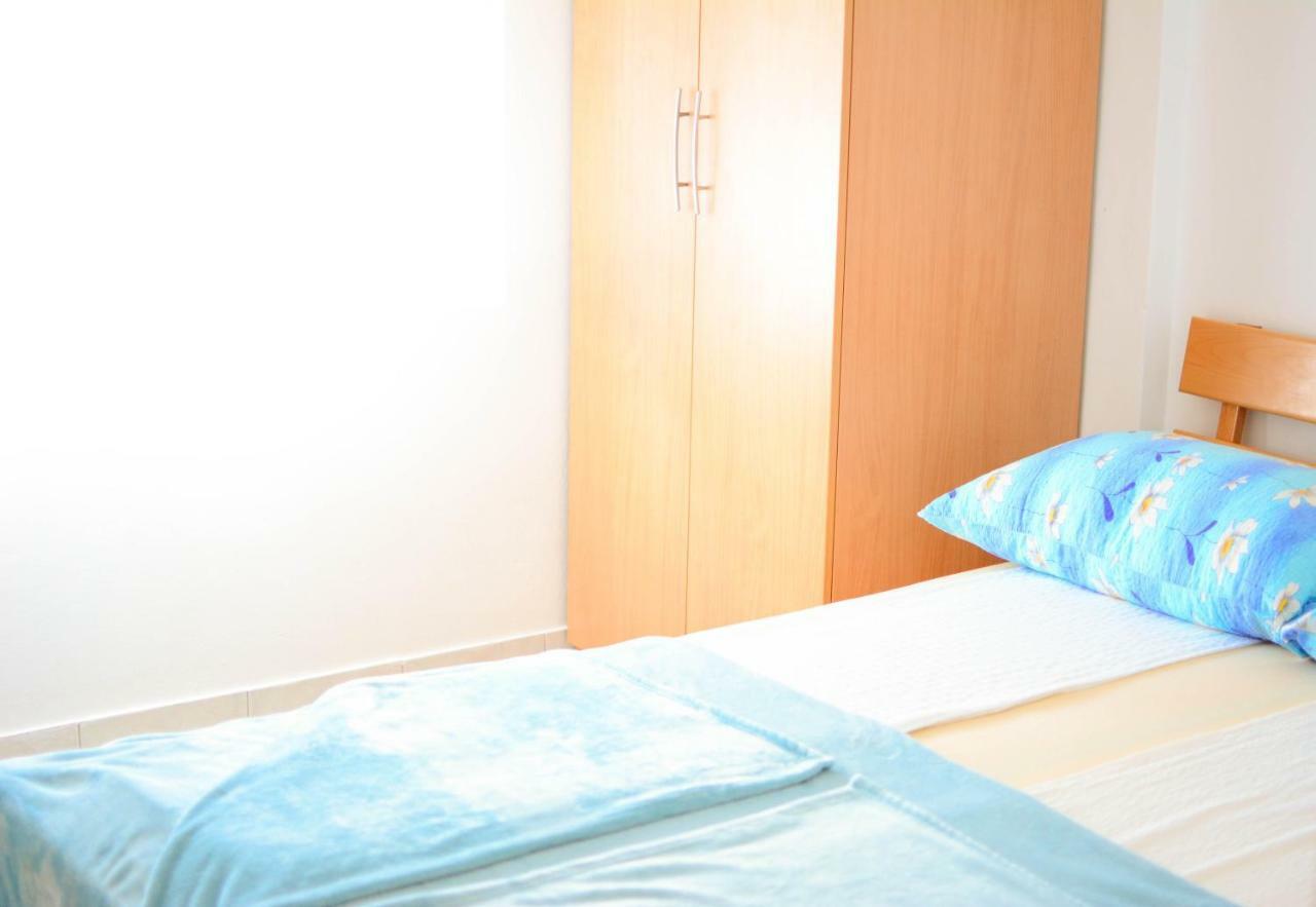 Apartmani Prvi Red Do Mora Đảo Pag Ngoại thất bức ảnh